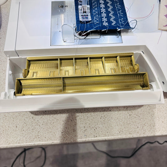 Storage tray insert for Pfaff Ambition 610, 620, 630 and 635