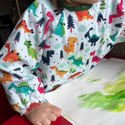 Child's long-sleeved waterproof bib or painting smock